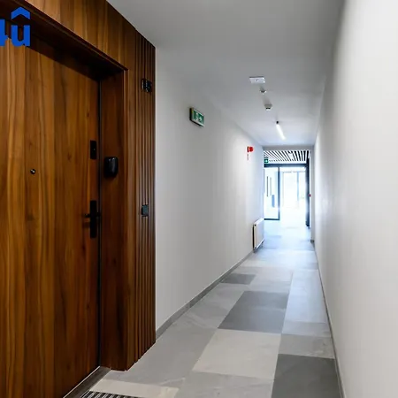 Centaurus 15 By Rent4you